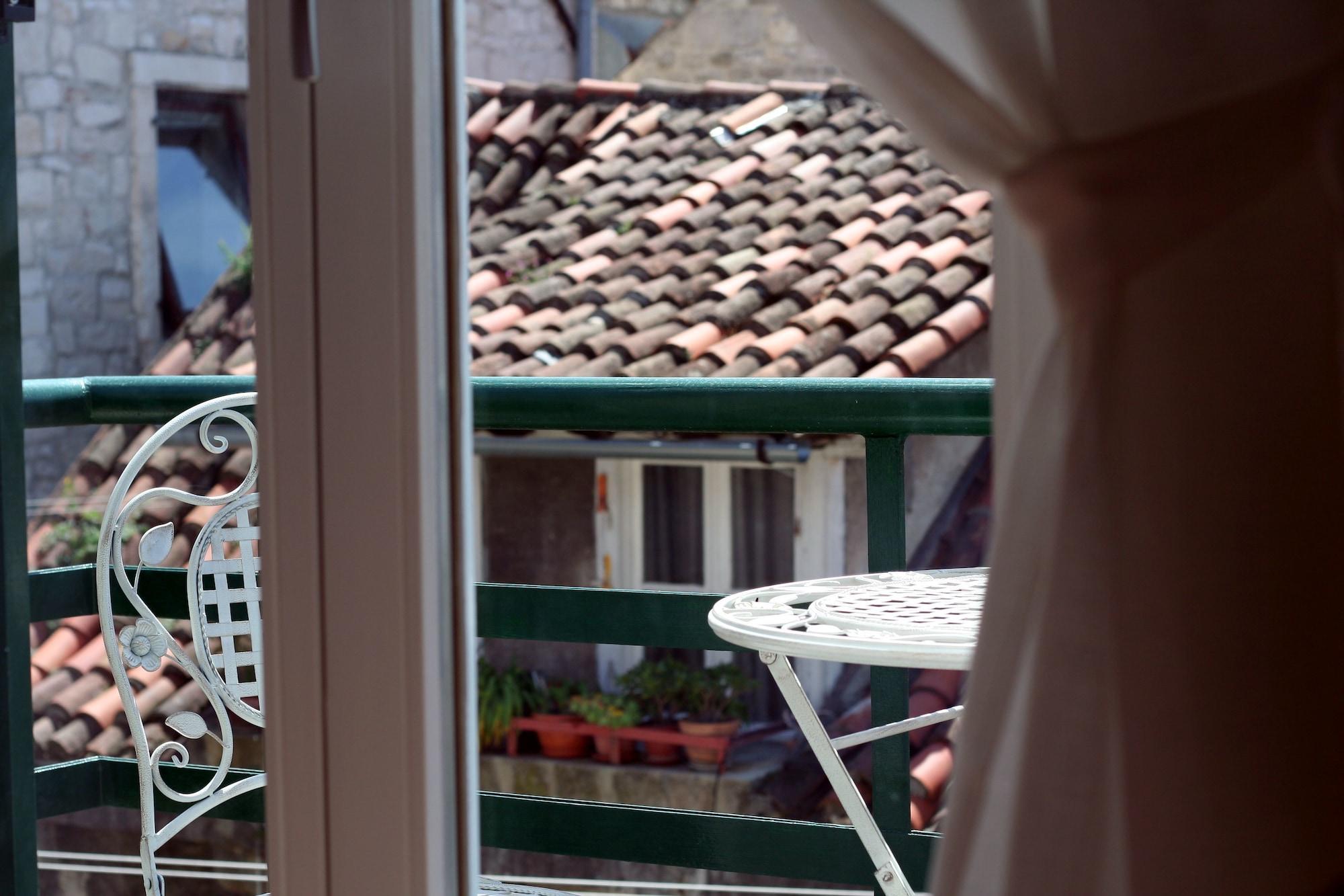 Banica Apartments & Rooms Split Buitenkant foto