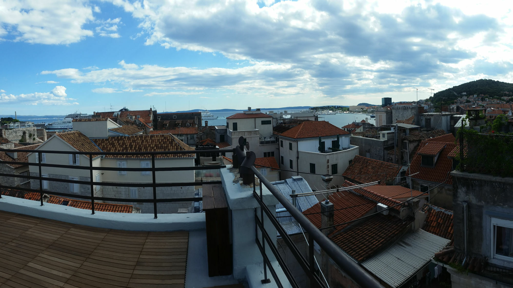 Banica Apartments & Rooms Split Buitenkant foto